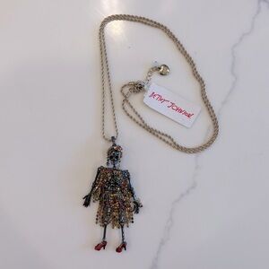 listing-status-banner